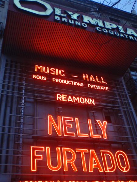 Nelly Furtado Olympia 24 f�vrier 2007 19h C parti pour 4 h de show....