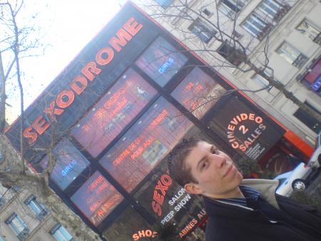 fabien se balade a pigalle ^^