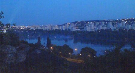 Lac peupl� une nuit d'�t�...