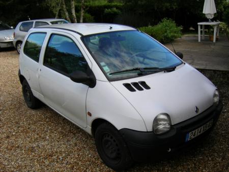 ma twingo manque plus que le carton rose pour octobre crose le doigts saloperie de conduite accompagn�e